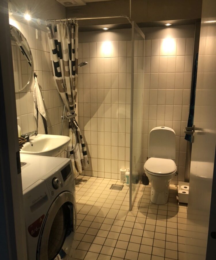 Badeværelse før renoveringen
